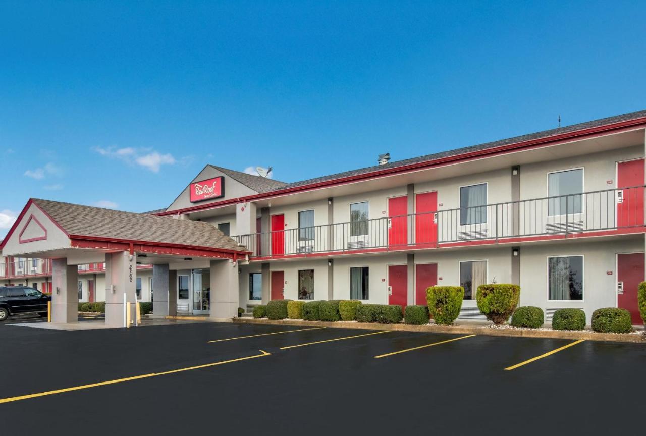 Red Roof Inn & Suites Jackson, Tn מראה חיצוני תמונה