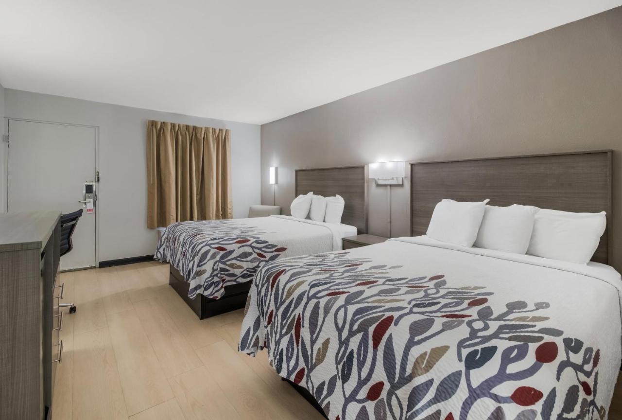Red Roof Inn & Suites Jackson, Tn מראה חיצוני תמונה